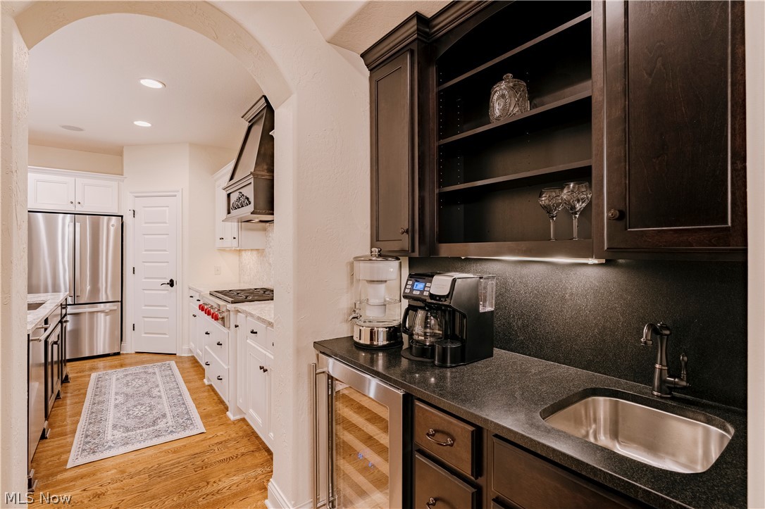 7734 Bainbridge Road Chagrin Falls OH 44023