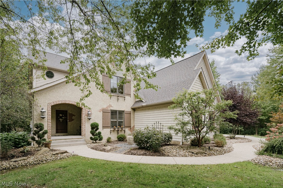 7734 Bainbridge Road Chagrin Falls OH 44023
