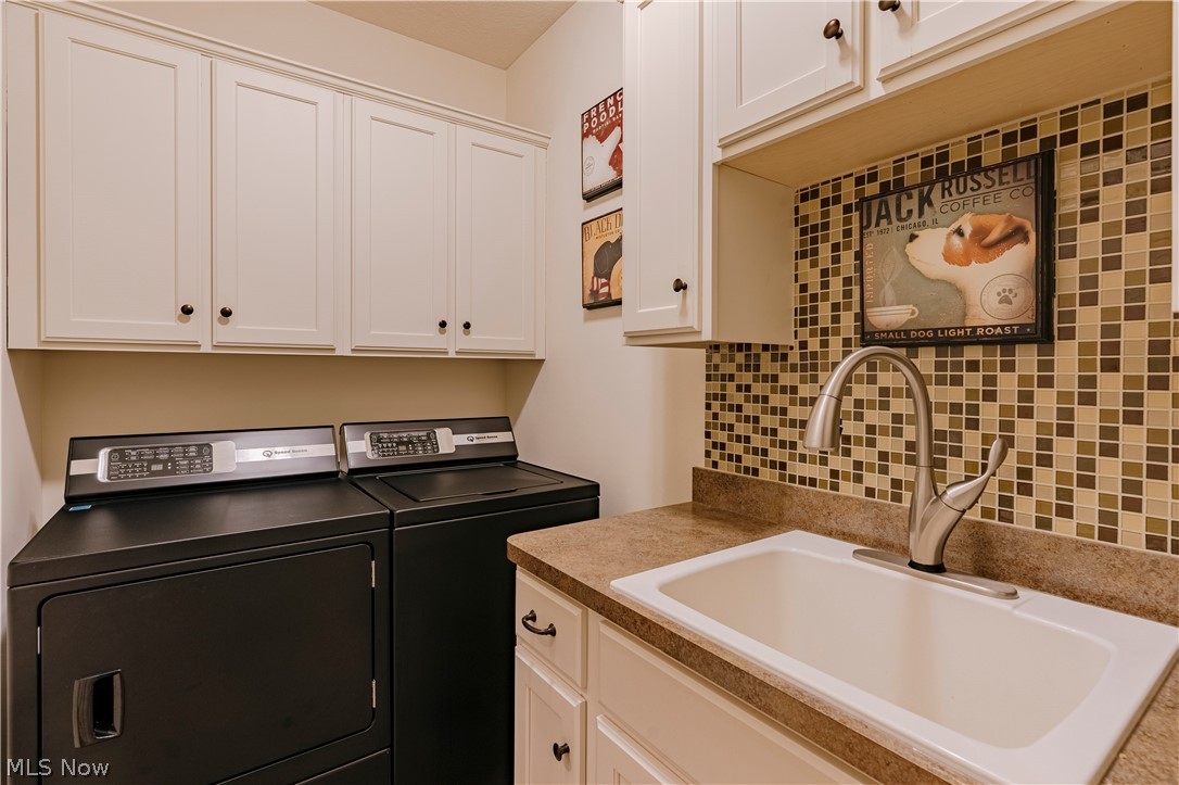 7734 Bainbridge Road Chagrin Falls OH 44023