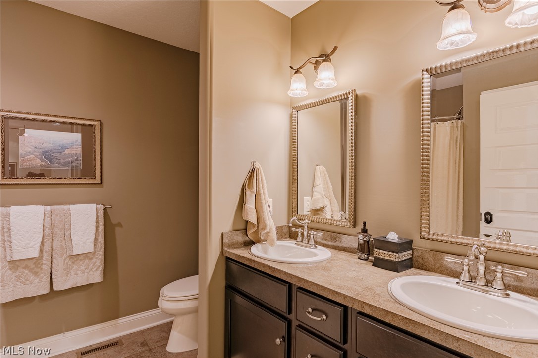 7734 Bainbridge Road Chagrin Falls OH 44023