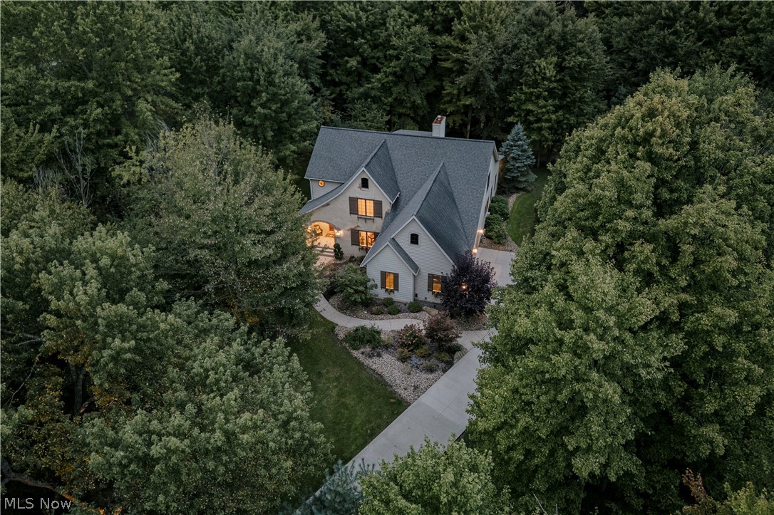 7734 Bainbridge Road Chagrin Falls OH 44023
