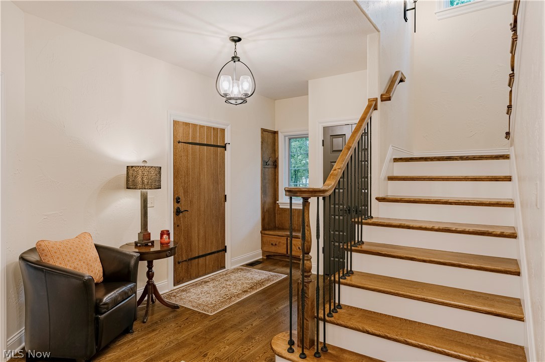 7734 Bainbridge Road Chagrin Falls OH 44023