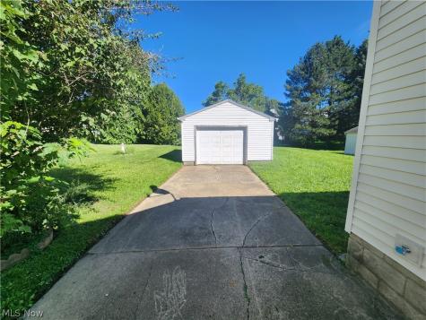 1414 Douglas Avenue Youngstown OH 44502
