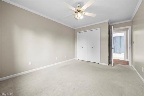 2109 E Pleasant Valley Road Seven Hills OH 44131
