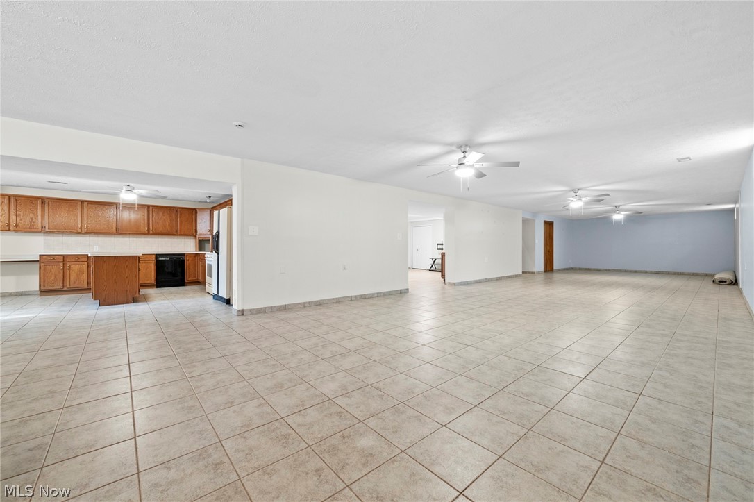 2109 E Pleasant Valley Road Seven Hills OH 44131