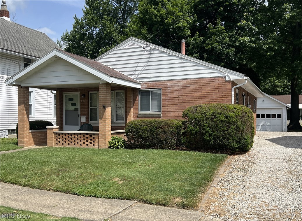 621 Arcadia Avenue Cuyahoga Falls OH 44221