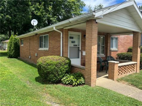 621 Arcadia Avenue Cuyahoga Falls OH 44221