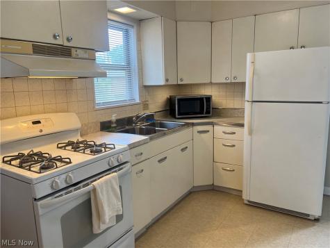 621 Arcadia Avenue Cuyahoga Falls OH 44221