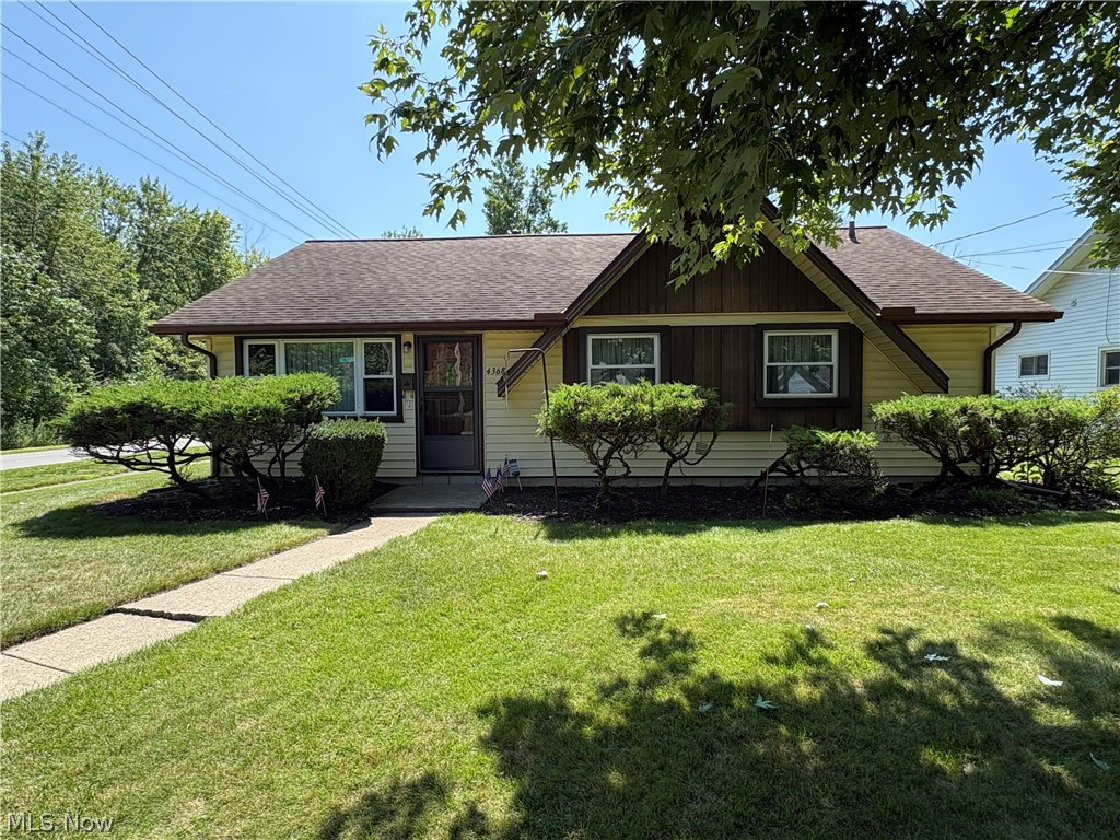 4368 Brockley Avenue Sheffield Lake OH 44054