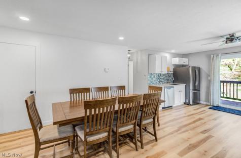 143 Cheyenne Trail Malvern OH 44644