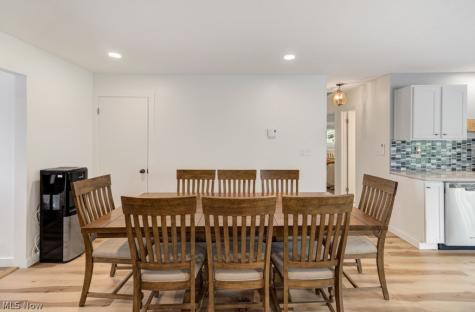 143 Cheyenne Trail Malvern OH 44644