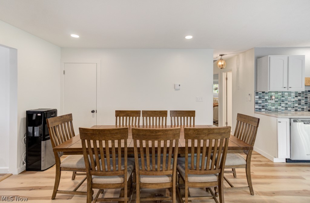 143 Cheyenne Trail Malvern OH 44644