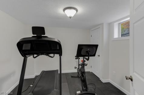 143 Cheyenne Trail Malvern OH 44644