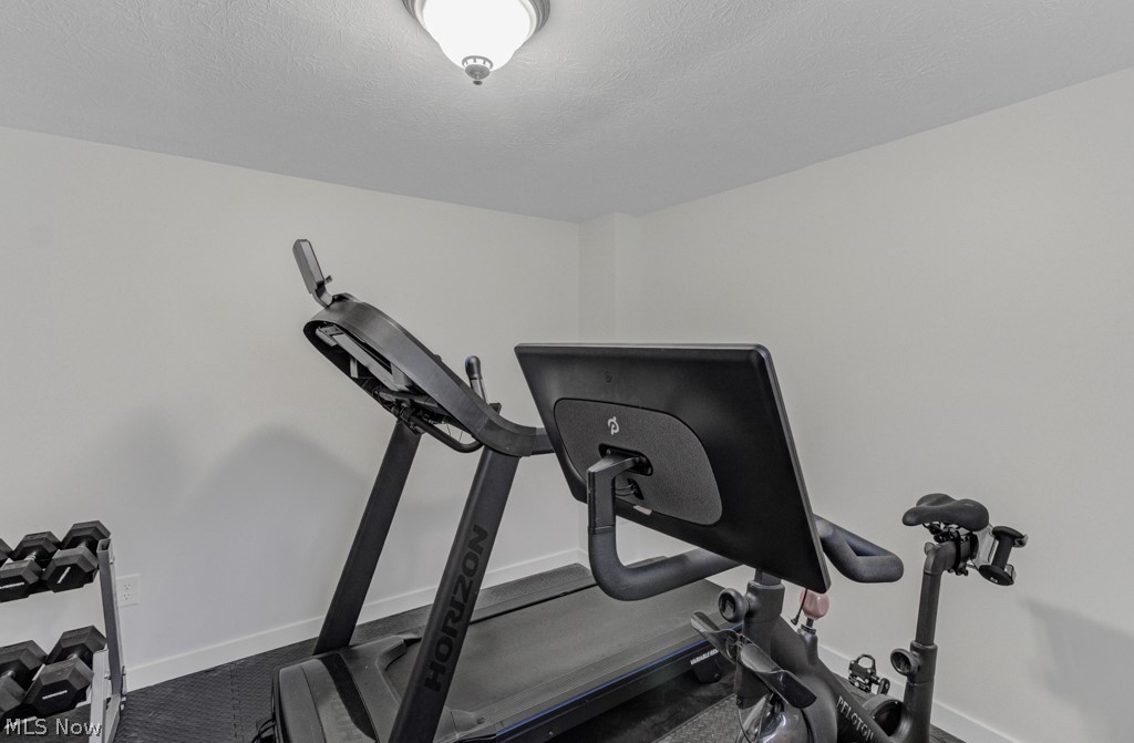 143 Cheyenne Trail Malvern OH 44644