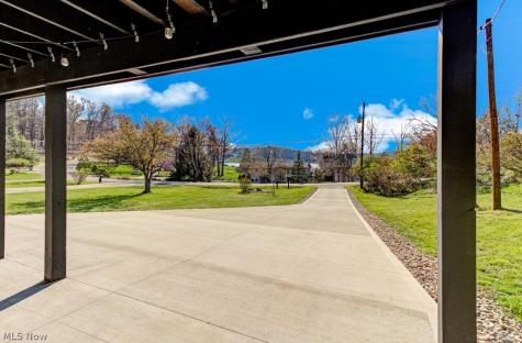 143 Cheyenne Trail Malvern OH 44644