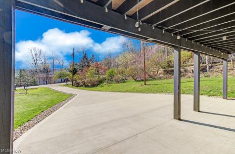 143 Cheyenne Trail Malvern OH 44644