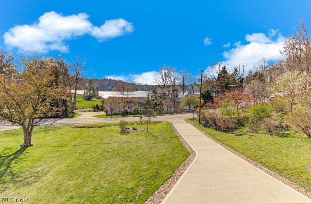 143 Cheyenne Trail Malvern OH 44644