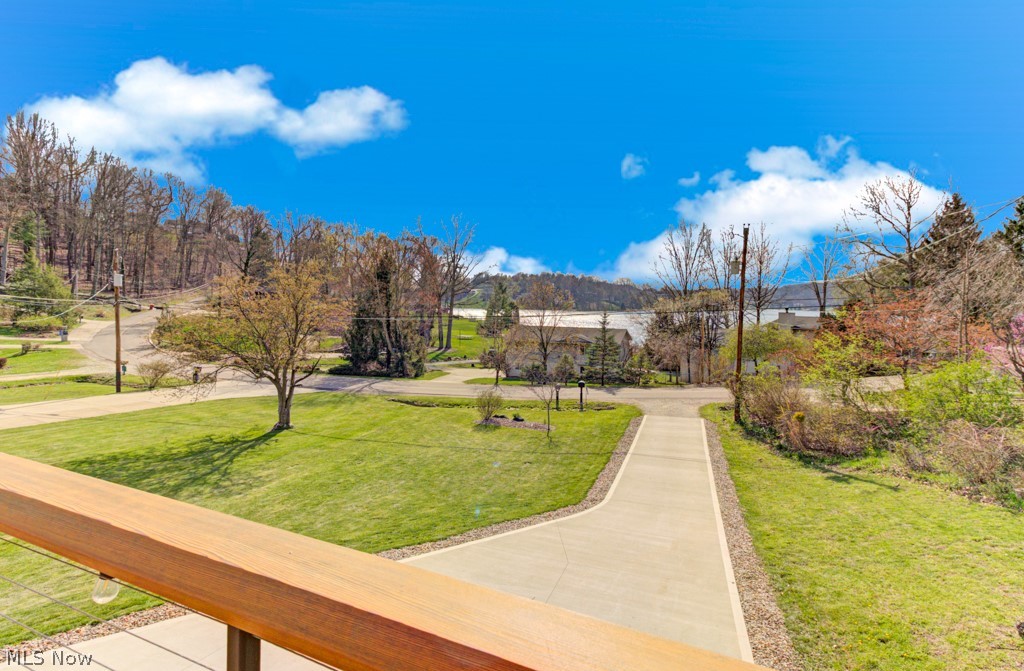 143 Cheyenne Trail Malvern OH 44644