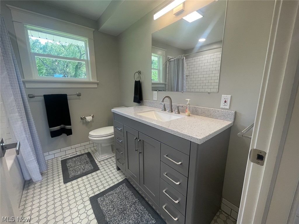 15763 Gar Highway Montville OH 44064
