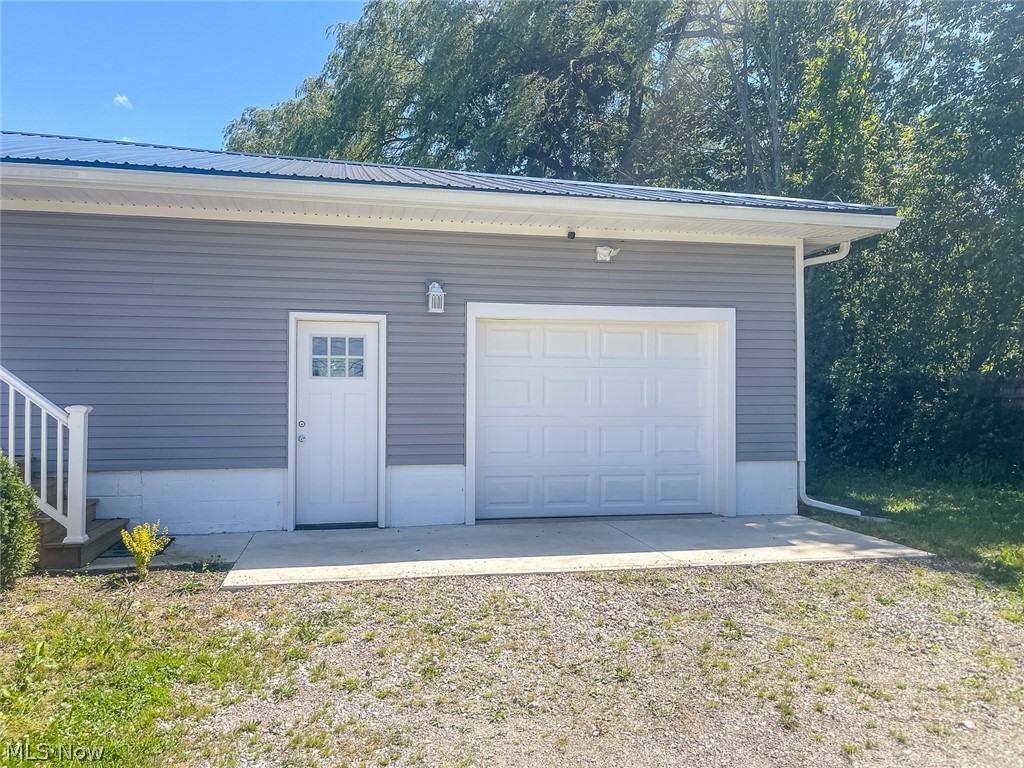15763 Gar Highway Montville OH 44064