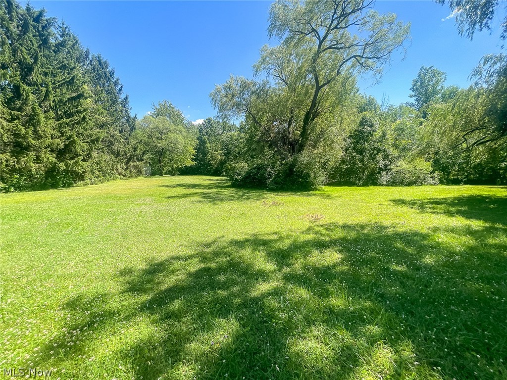 15763 Gar Highway Montville OH 44064