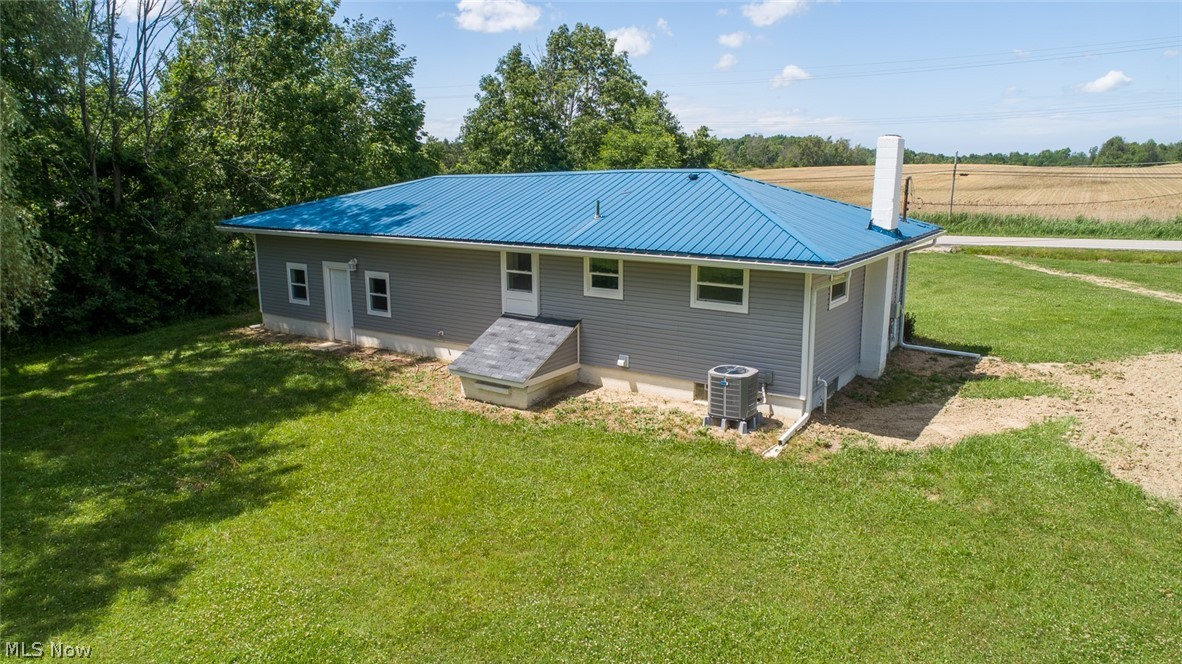 15763 Gar Highway Montville OH 44064