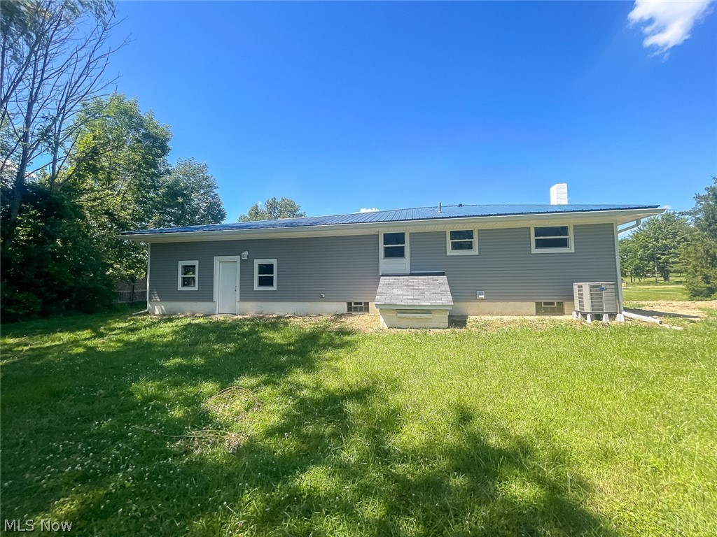 15763 Gar Highway Montville OH 44064