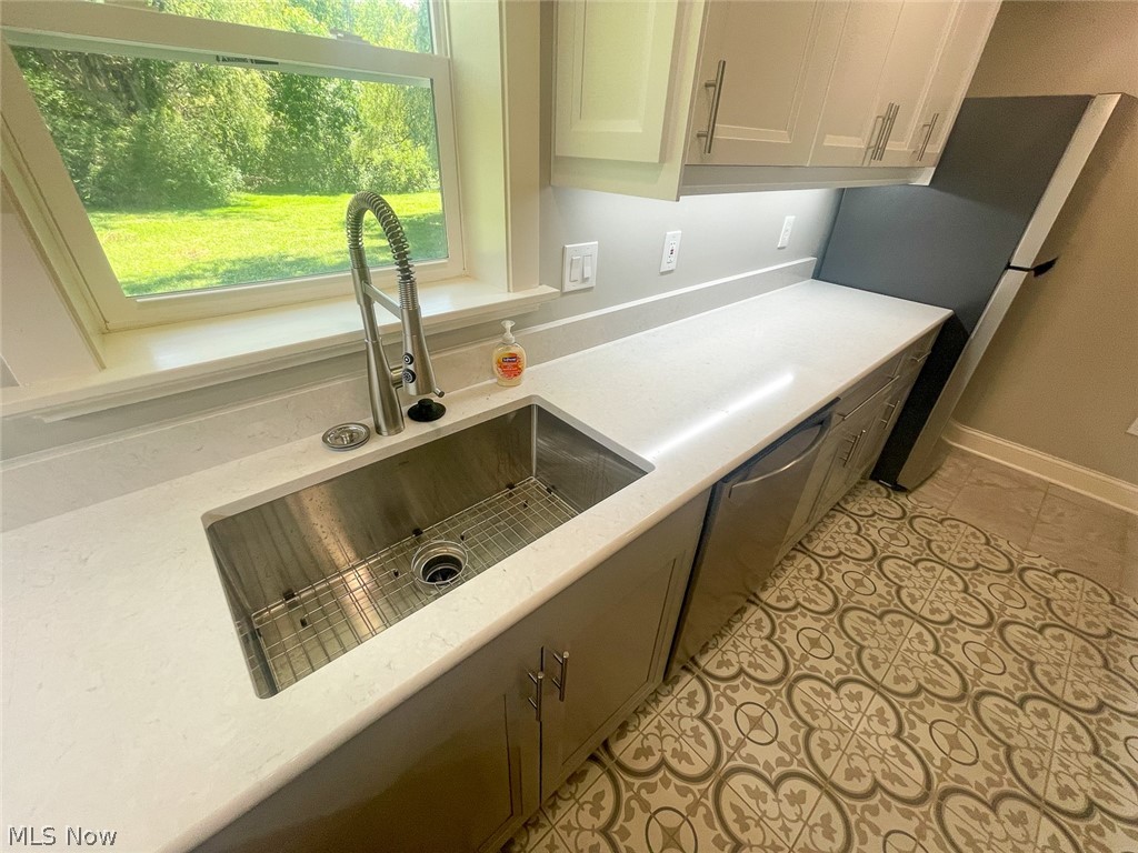 15763 Gar Highway Montville OH 44064