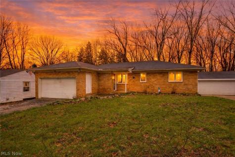 1440 Treasch Drive Cuyahoga Falls OH 44221