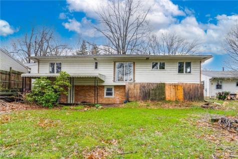 1440 Treasch Drive Cuyahoga Falls OH 44221