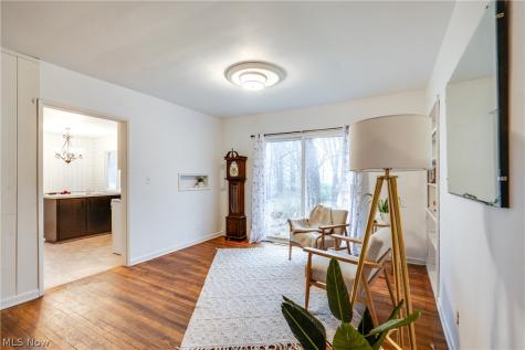 1440 Treasch Drive Cuyahoga Falls OH 44221