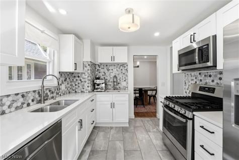 3390 Blanche Avenue Cleveland Heights OH 44118