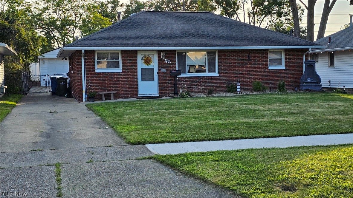 284 Thelma Drive Sheffield Lake OH 44054