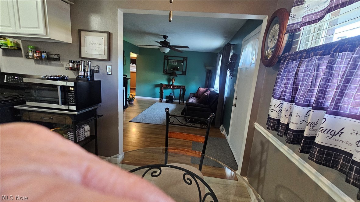 284 Thelma Drive Sheffield Lake OH 44054