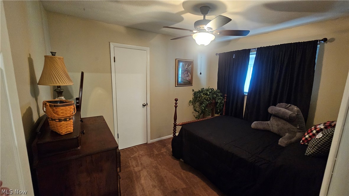 284 Thelma Drive Sheffield Lake OH 44054