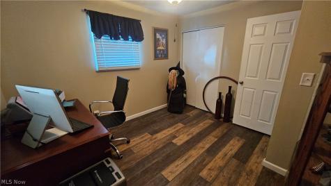 284 Thelma Drive Sheffield Lake OH 44054