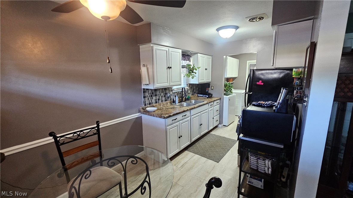 284 Thelma Drive Sheffield Lake OH 44054