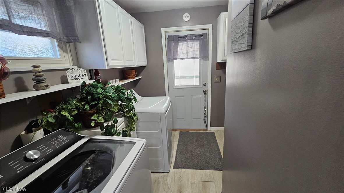 284 Thelma Drive Sheffield Lake OH 44054