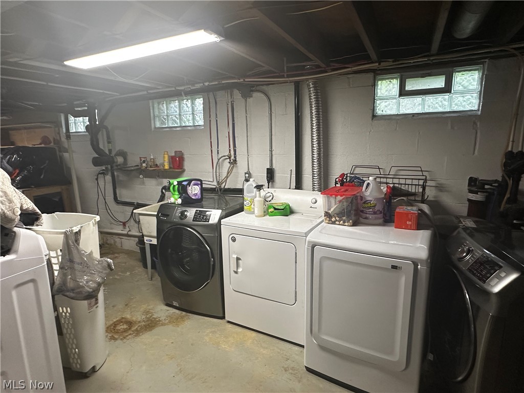 9581 Colton Road Windham OH 44288