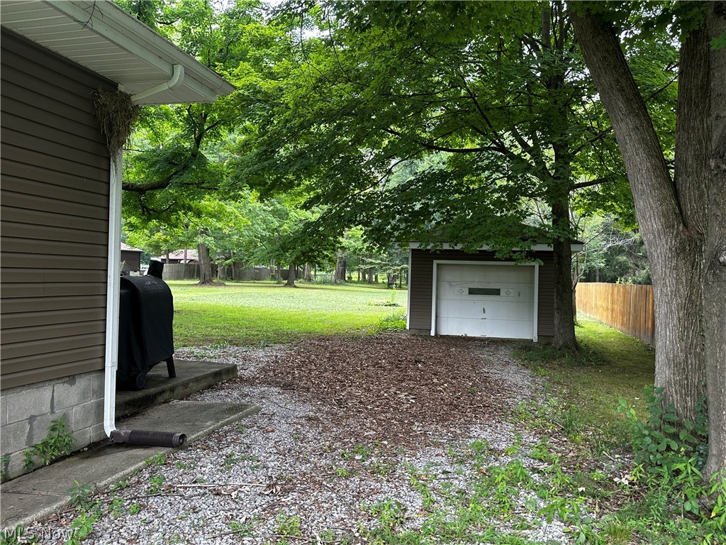9581 Colton Road Windham OH 44288