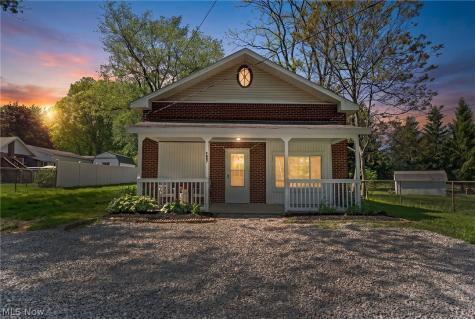 Columbus Road NE Louisville OH 44641