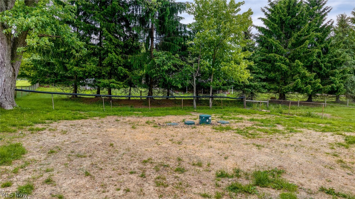 7997 Columbus Road NE Louisville OH 44641