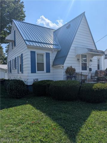 313 E Line Street Minerva OH 44657