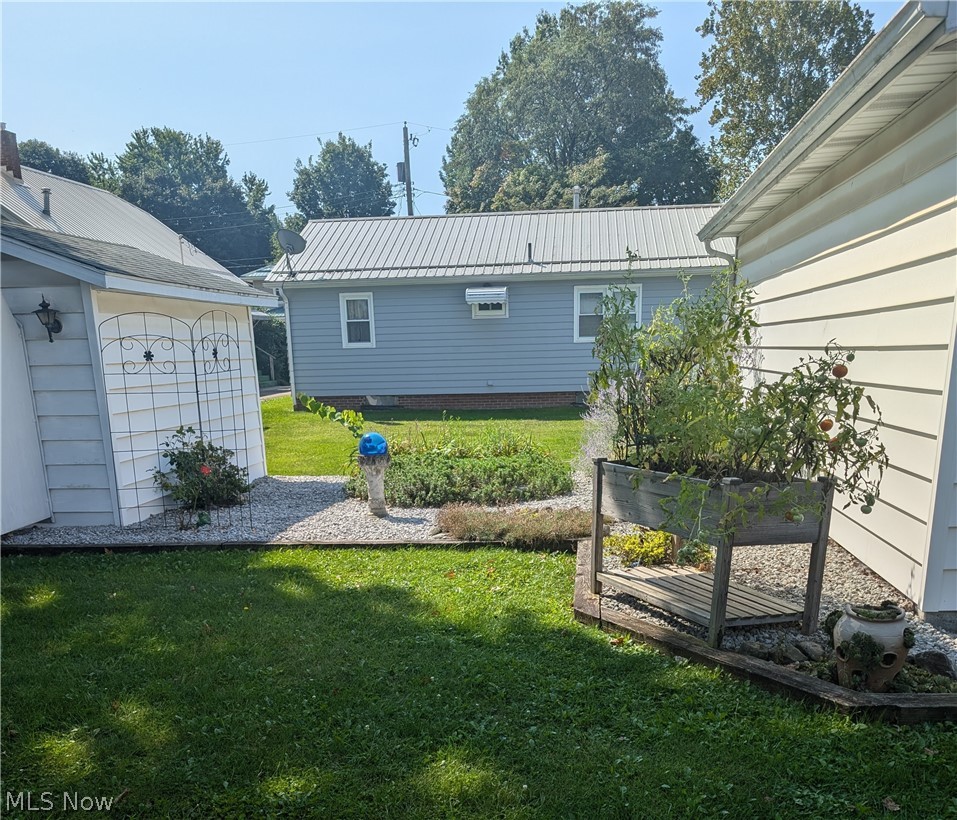 313 E Line Street Minerva OH 44657
