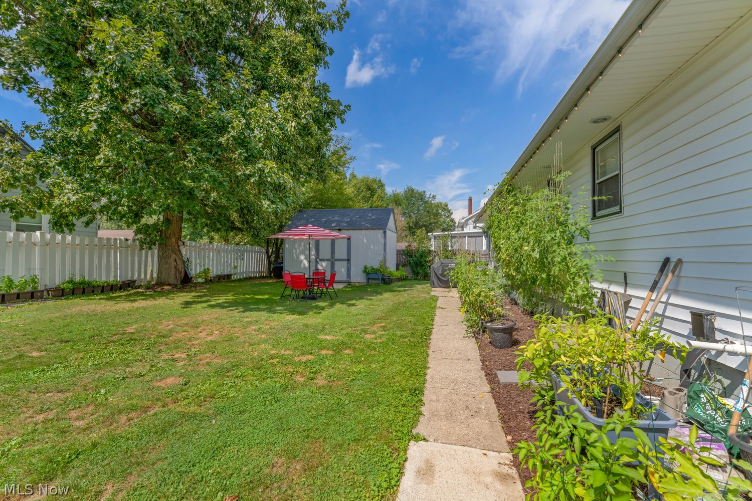 928 Trumbull Avenue SE Warren OH 44484