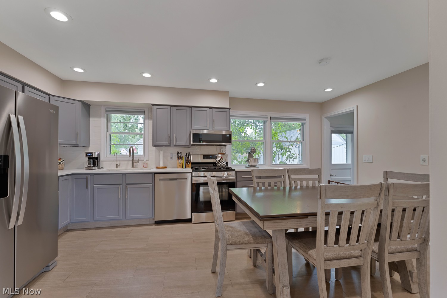 928 Trumbull Avenue SE Warren OH 44484