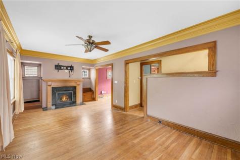 1559 Rosewood Avenue Lakewood OH 44107