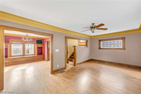 1559 Rosewood Avenue Lakewood OH 44107
