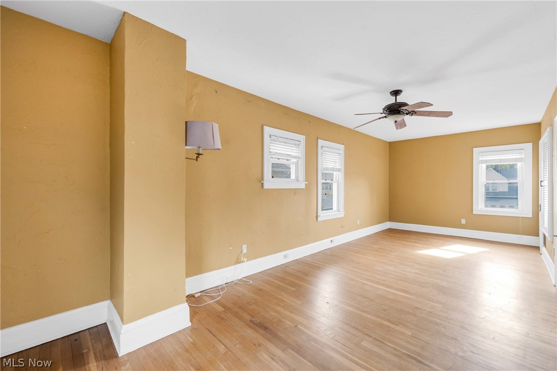 1559 Rosewood Avenue Lakewood OH 44107