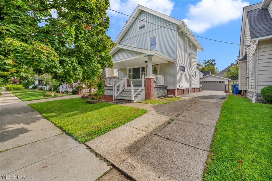 1559 Rosewood Avenue Lakewood OH 44107